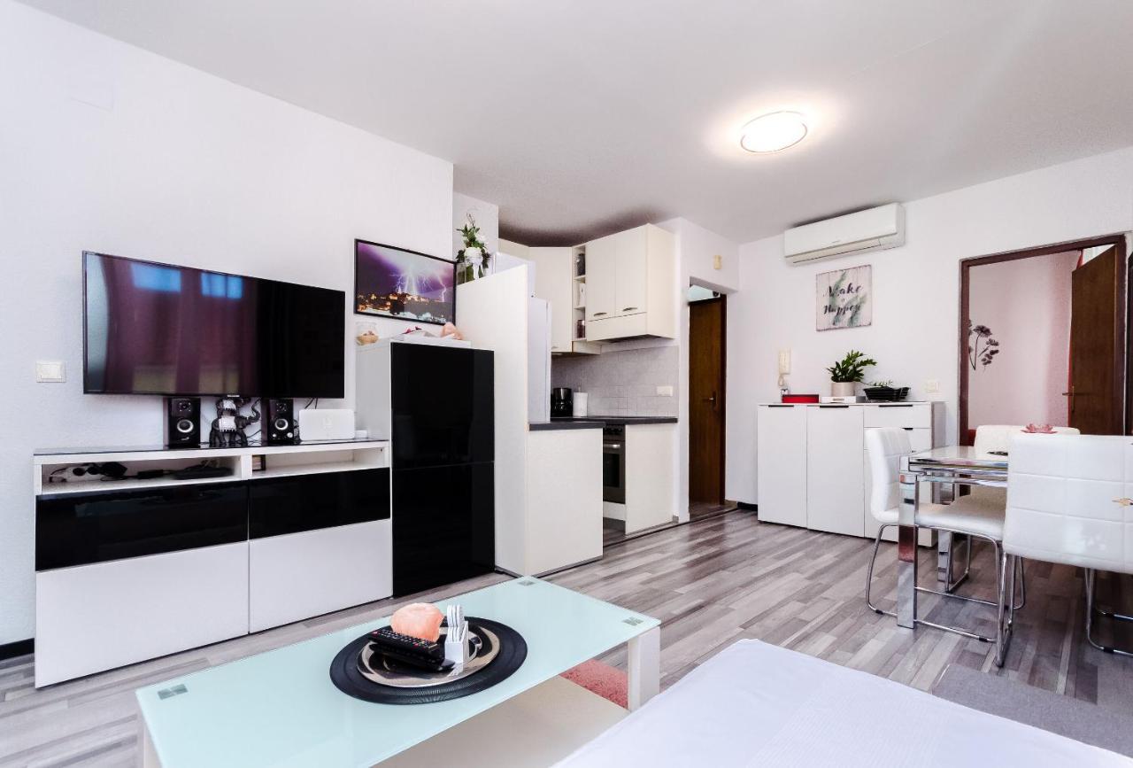 Apartment Mare Vrsar Eksteriør billede